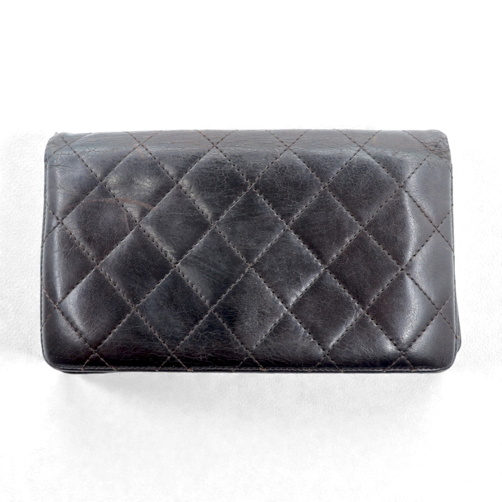 CHANEL 2.55ライン マトラッセ 財布 ブラック レザー キルティング ターンロック フランス製