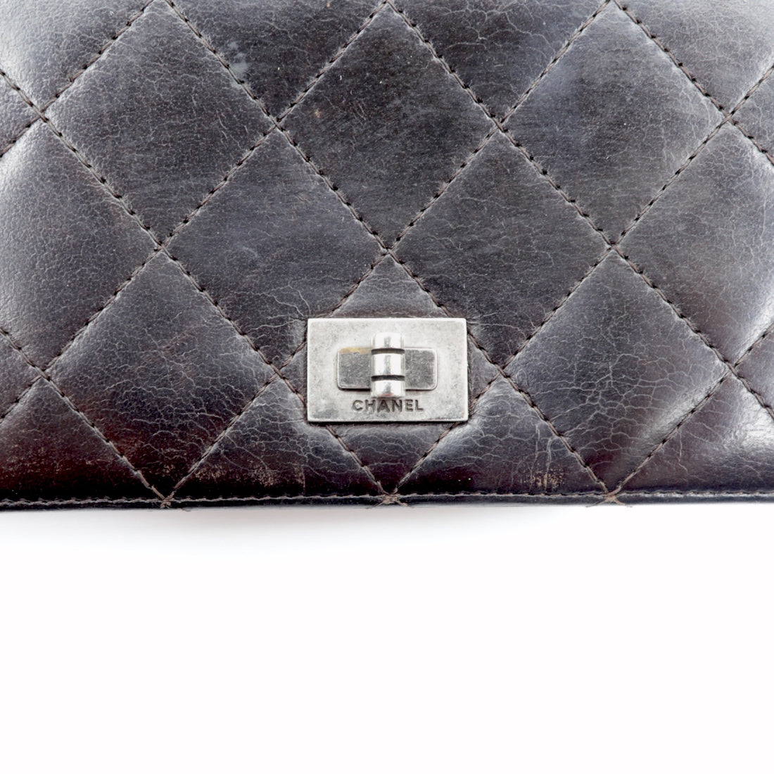 CHANEL 2.55ライン マトラッセ 財布 ブラック レザー キルティング ターンロック フランス製