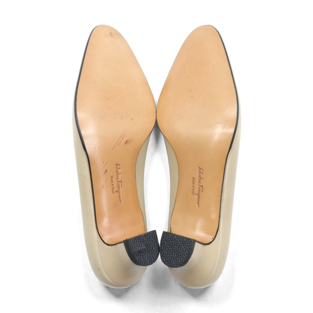 SALVATORE FERRAGAMO Heels Pumps 22cm Beige Leather Made in Italy