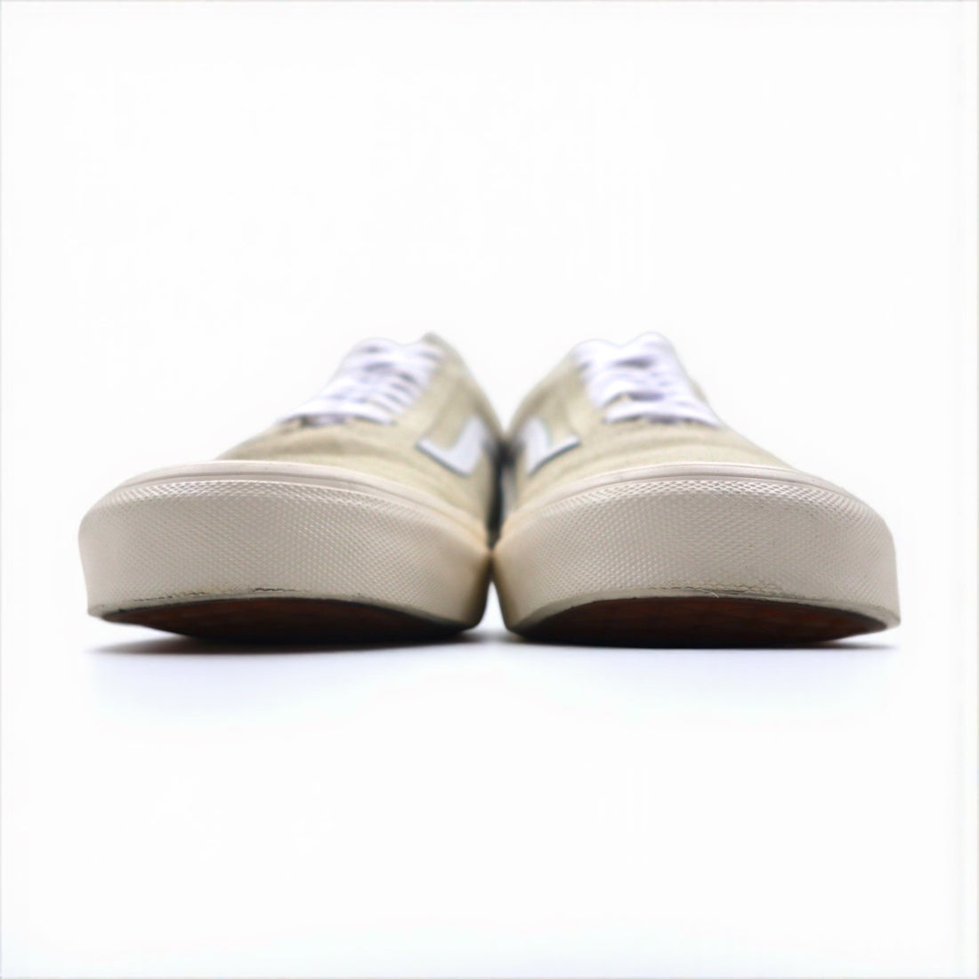 VANS オールドスクール OLDSKOOL ローカットスニーカー 28cm ベージュ スエード 撥水 US企画 VN0A5JMI94V