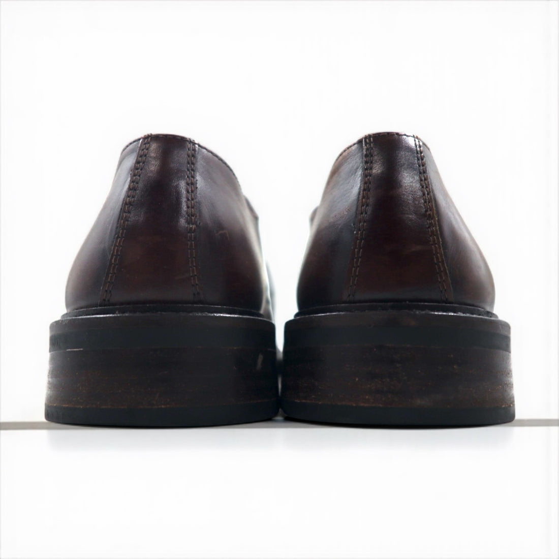 Kenneth Cole's Italian Vintage Leather Derby Shoes, brown leather, size 28cm, moc-toe dress shoes.