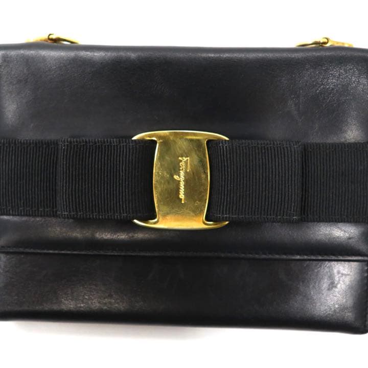 Salvatore Ferragamo Wallet with Shoulder Strap Black Leather 22 5619 Vara Bow Made in Italy